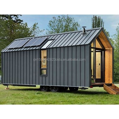 Maison préfabriquée de conception moderne 75 mm panneau sandwich ondulé 20 pieds maison de conteneur pliable sur roues