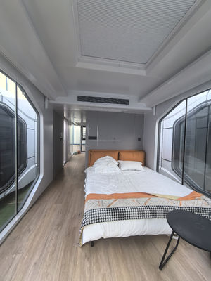 Cadre en acier galvanisé en acier pliant 180g Vacances en plein air ou hôtel Design moderne Chambre capsule préfabriquée 20 FT 40 FT