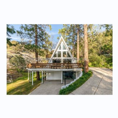 EU Triangle en acier en forme de A Chambre en forme de cadre Moderne maison miniature kit préfabriqué Luxe maison triangulaire en forme de A avec maisons en bois