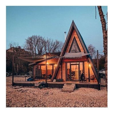 Hôtel de l'UE Maison en bois triangulaire moderne avec cadre en acier en forme de A. Options de longueur de 20 pieds ou 40 pieds