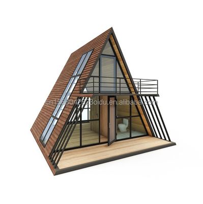 Forme triangulaire de la maison en bois cadre en acier avec pliage en acier galvanisé 180g et 50/75/100mm ondes panneaux sandwich murs