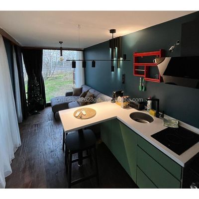 Matériaux écologiques 20 pieds 40 pieds 2 chambres préfabriquées jardin cabine maison portes en verre conteneur maison en bois pour hôtel