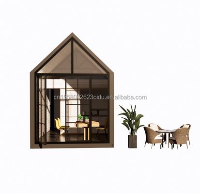 Maison en bois triangulaire de 20 pieds pliable maison en bois de transport avec panneau sandwich ondulé de 100 mm Murs et fenêtres en alliage d'aluminium