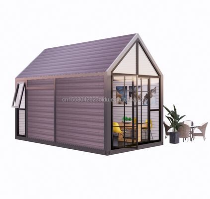 Maison en bois triangulaire de 20 pieds pliable maison en bois de transport avec panneau sandwich ondulé de 100 mm Murs et fenêtres en alliage d'aluminium