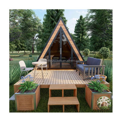 Hôtel Resort maison de conteneurs préfabriquée avec une chambre à coucher salle de bains cuisine et porte à sandwich en forme de triangle moderne