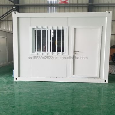 Maison de conteneurs en acier portable entrepôt mobile préfabriqué pour chantier de construction avec fenêtres en alliage d'aluminium