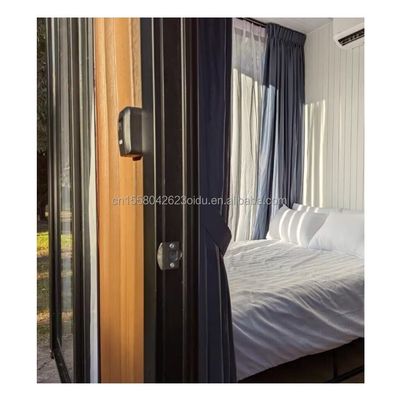 Maison de conteneurs préfabriquée portable avec chambres à coucher pour l'extérieur en panneau sandwich