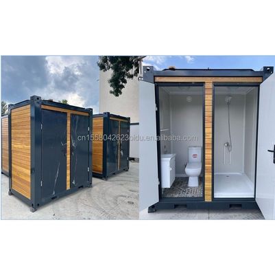 Cabine de toilettes mobiles extérieures modernes avec douche en acier galvanisé et toilettes mobiles à panneau sandwich