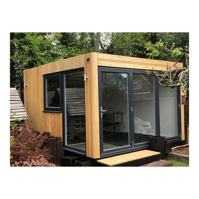 Maison de conteneur de transport préfabriqué de luxe avec cadre en acier et fenêtres